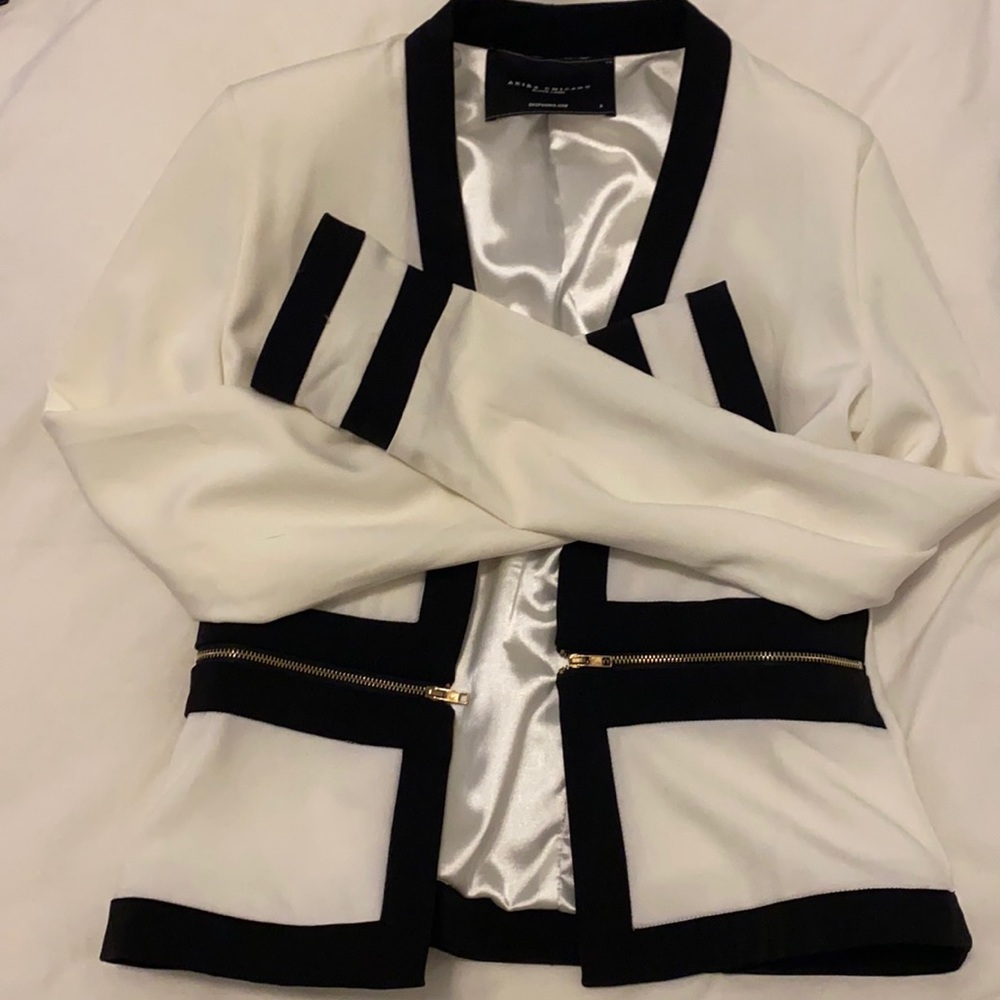 NEW!! Akira white jacket